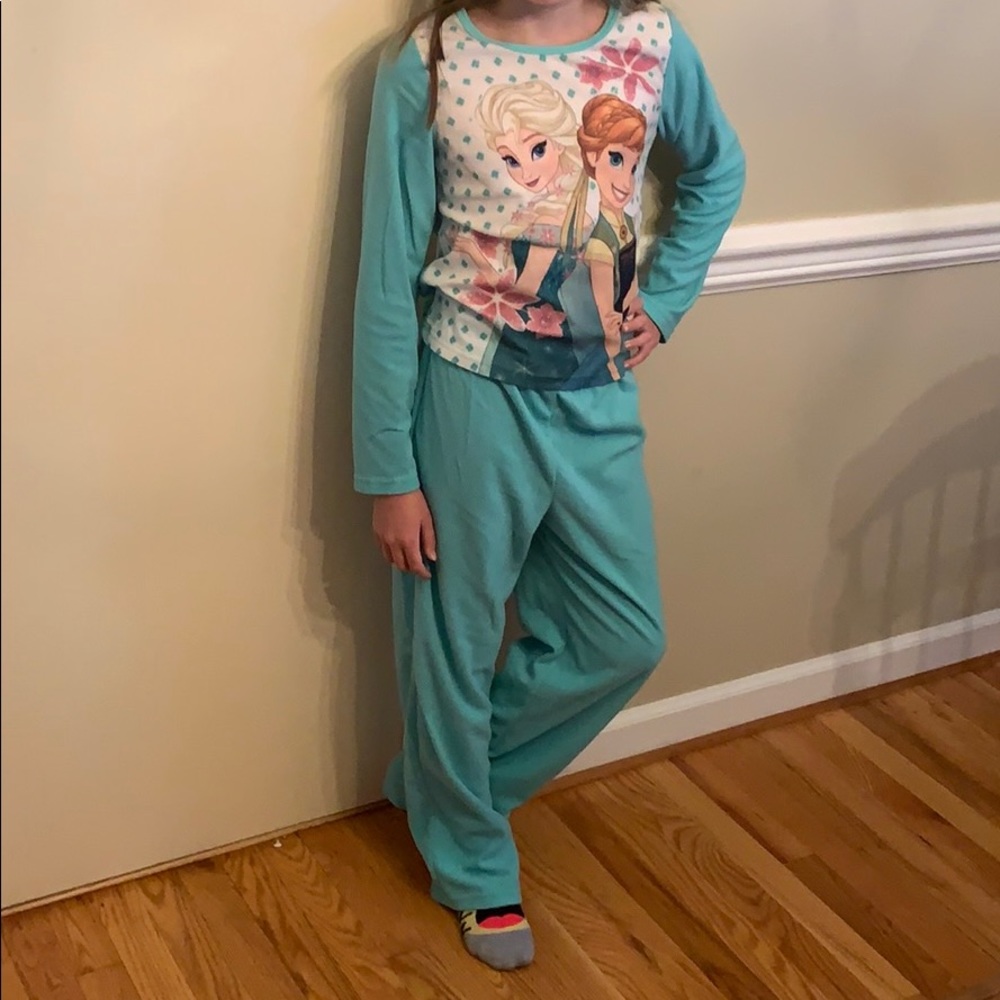 5/$15 Girls Disney Frozen fleece pajama set green